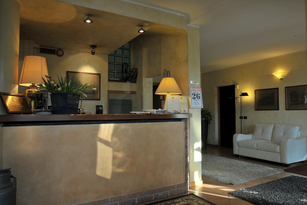 Hotel Parco Castelvetro Piacentino Экстерьер фото